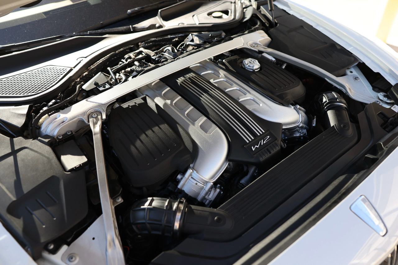 Bentley Flying Spur  2021