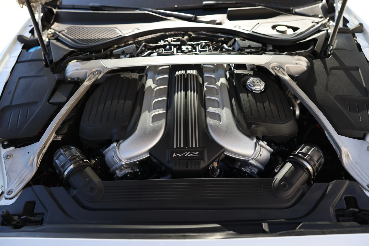 Bentley Flying Spur  2021