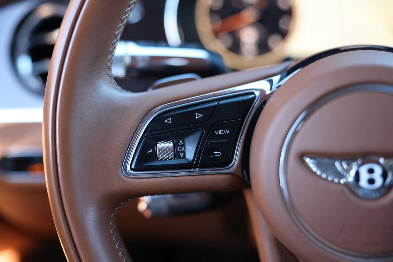 Bentley Flying Spur  2021