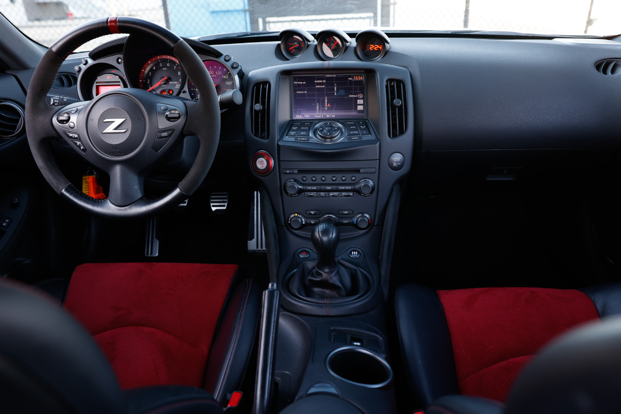 Nissan 370Z Coupe  2018