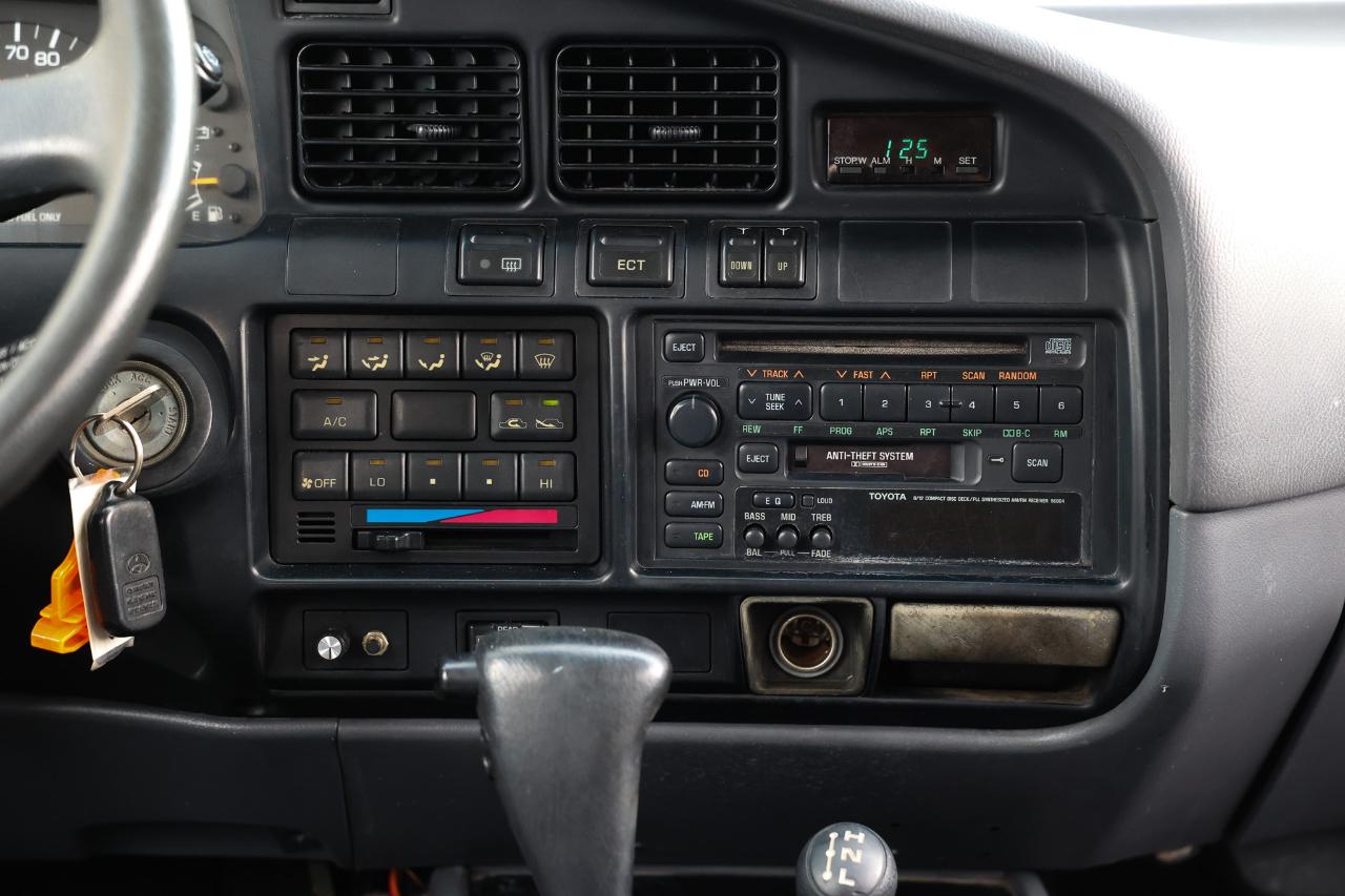 Toyota Land Cruiser  1993
