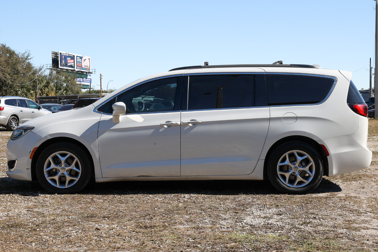Chrysler Pacifica  2018