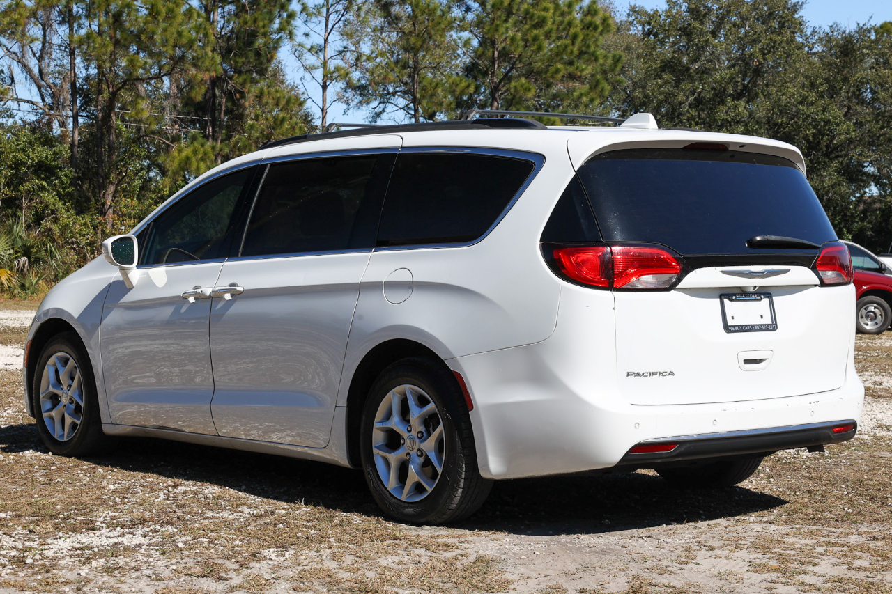 Chrysler Pacifica  2018