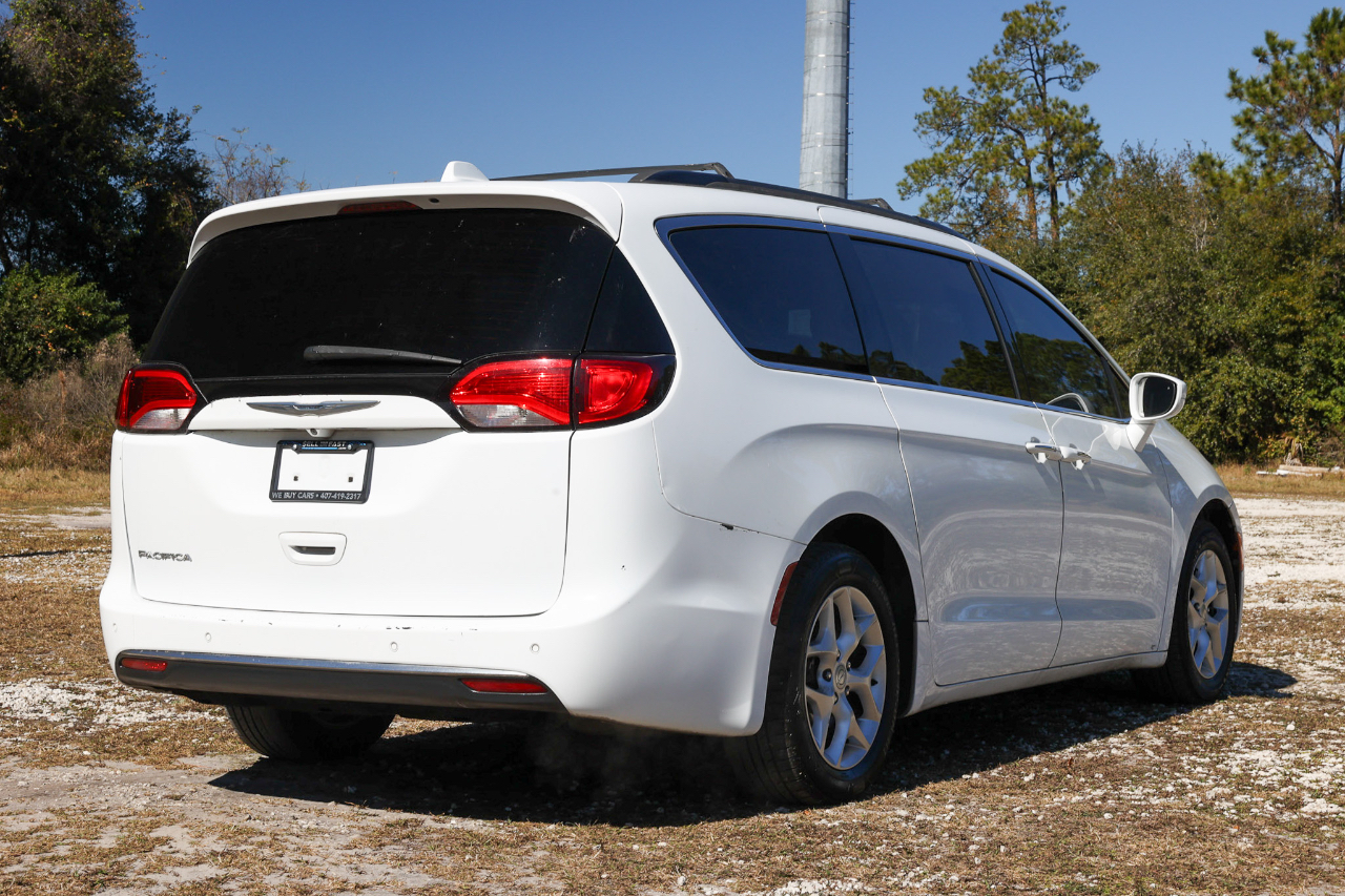 Chrysler Pacifica  2018