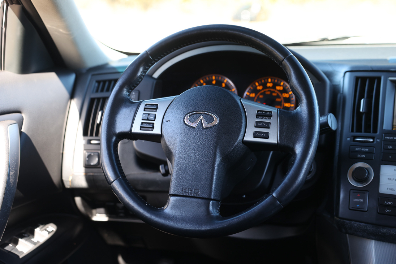 Infiniti FX35  2006