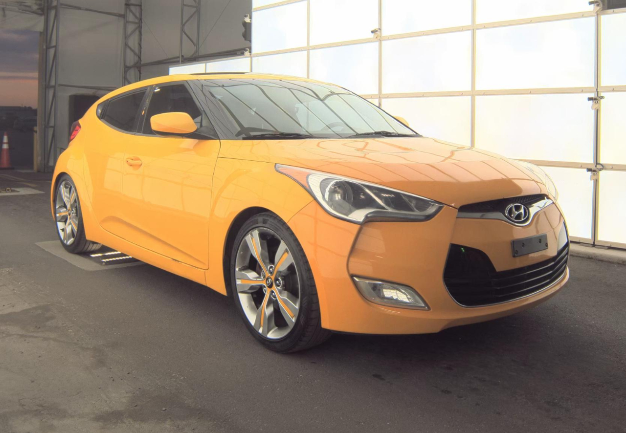 Hyundai Veloster  2012