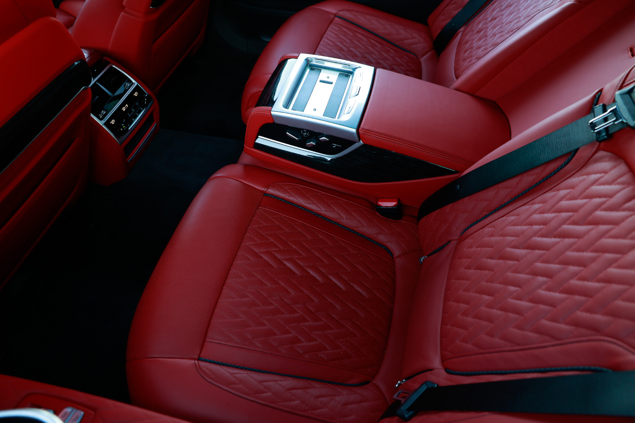 BMW 750i xDrive  2021