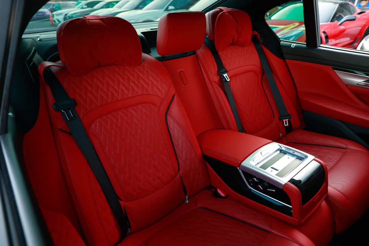 BMW 750i xDrive  2021