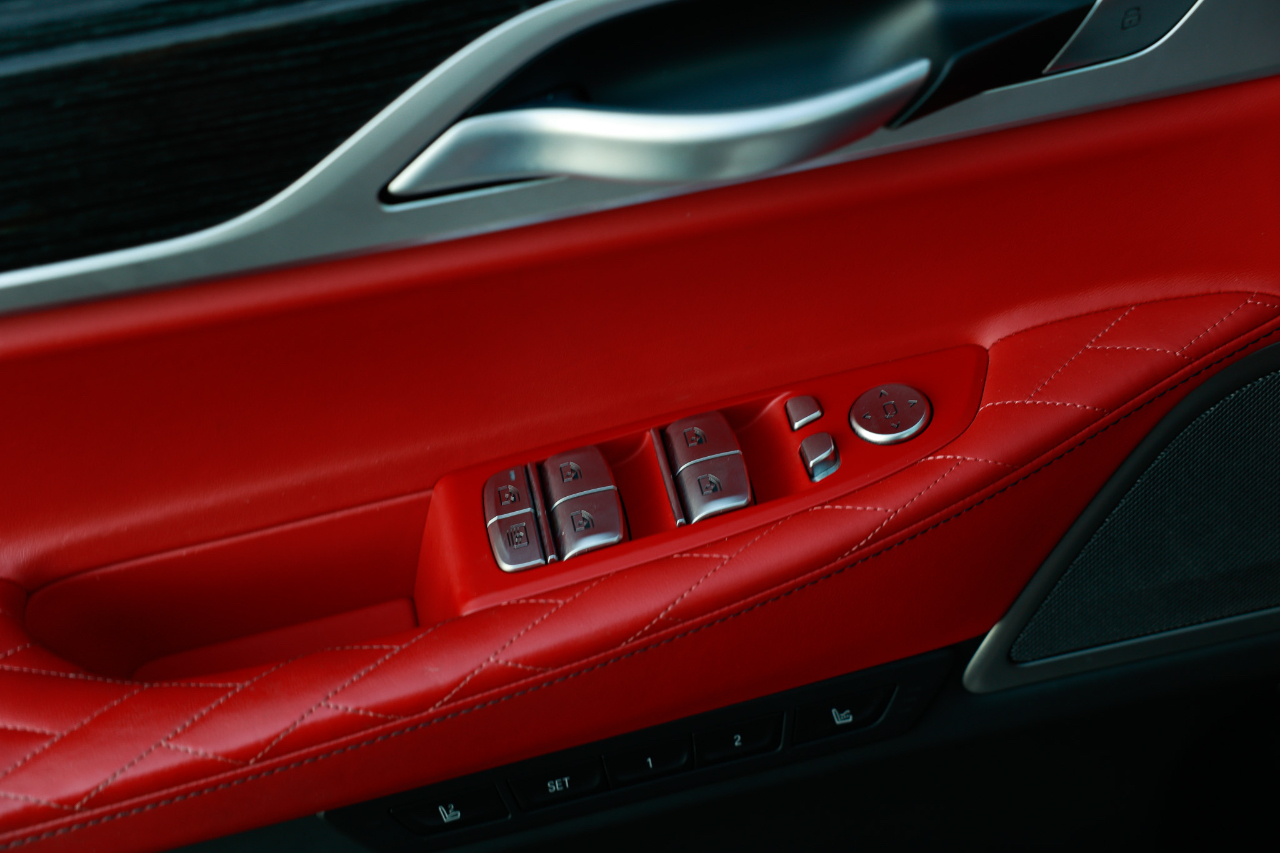 BMW 750i xDrive  2021