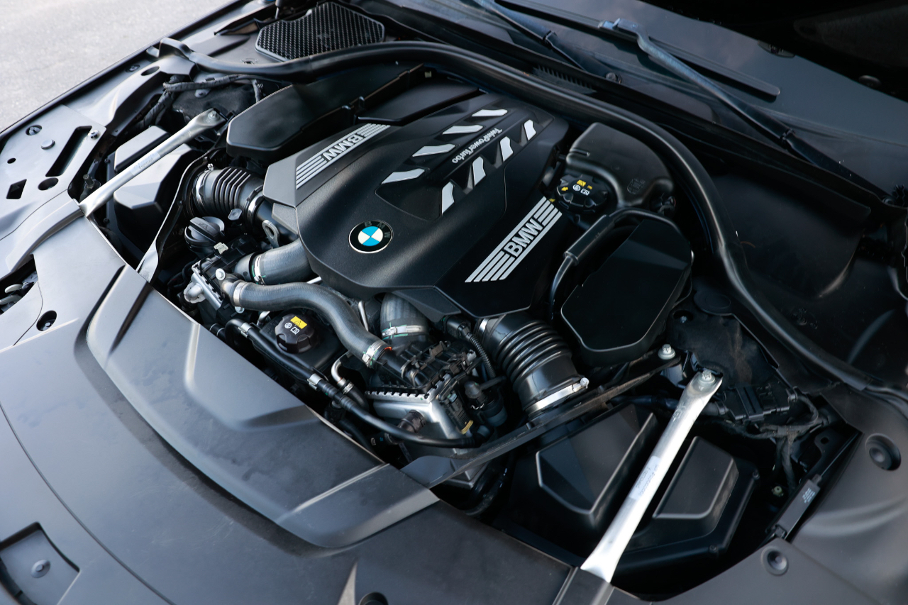 BMW 750i xDrive  2021