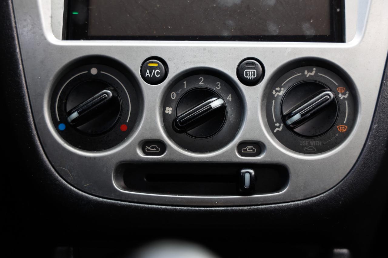 Subaru Impreza Sedan  2002