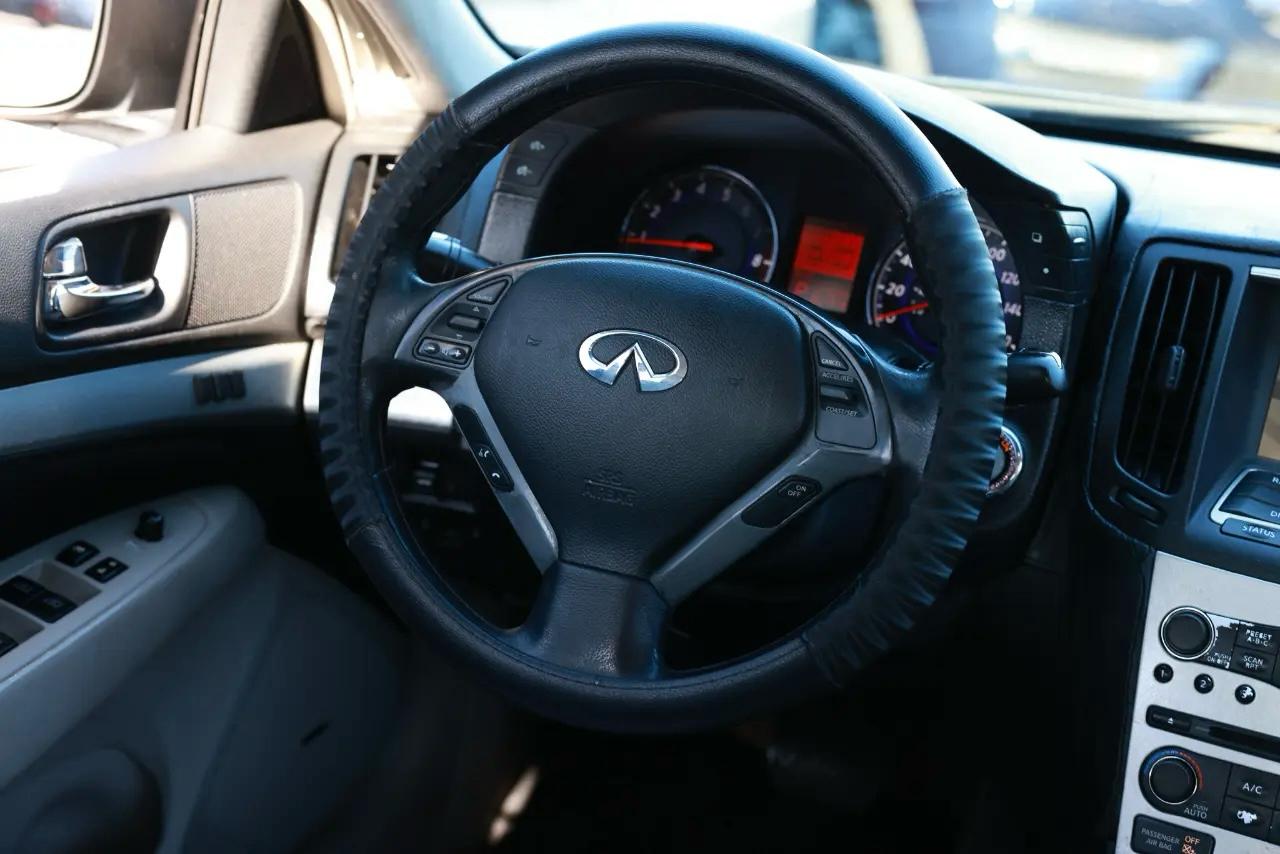 Infiniti G37 Sedan  2009