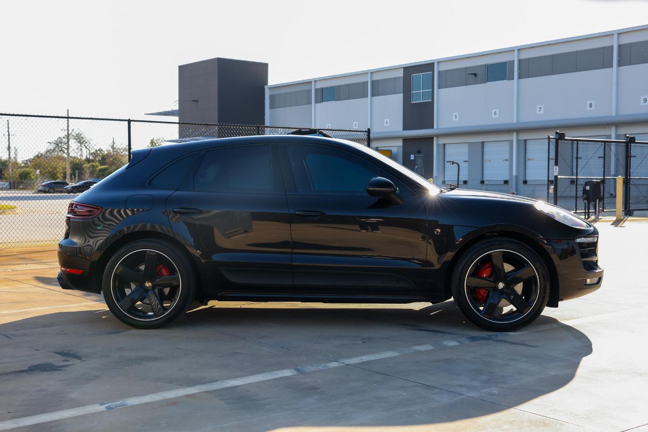 Porsche Macan  2017