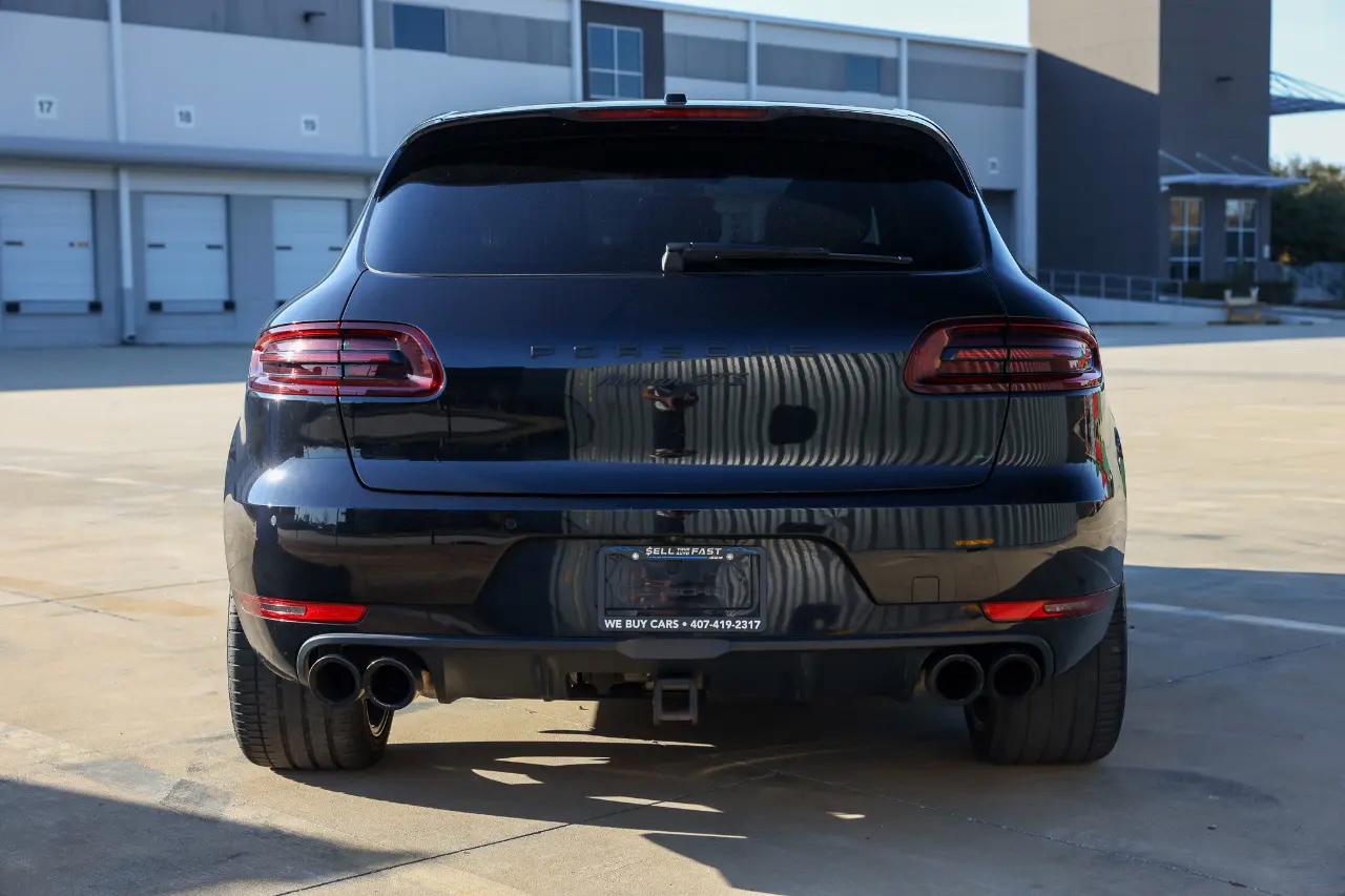 Porsche Macan  2017