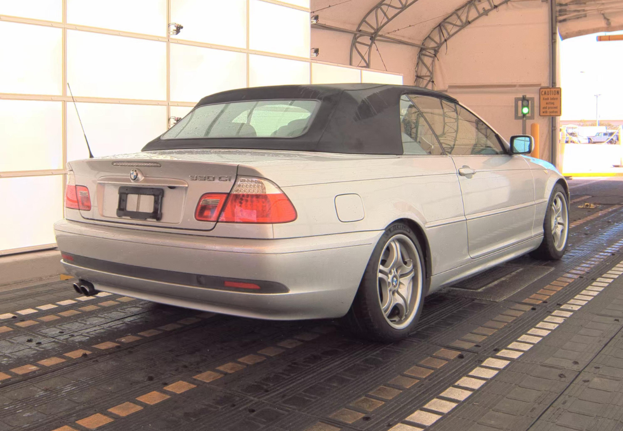 BMW 330Ci  2005