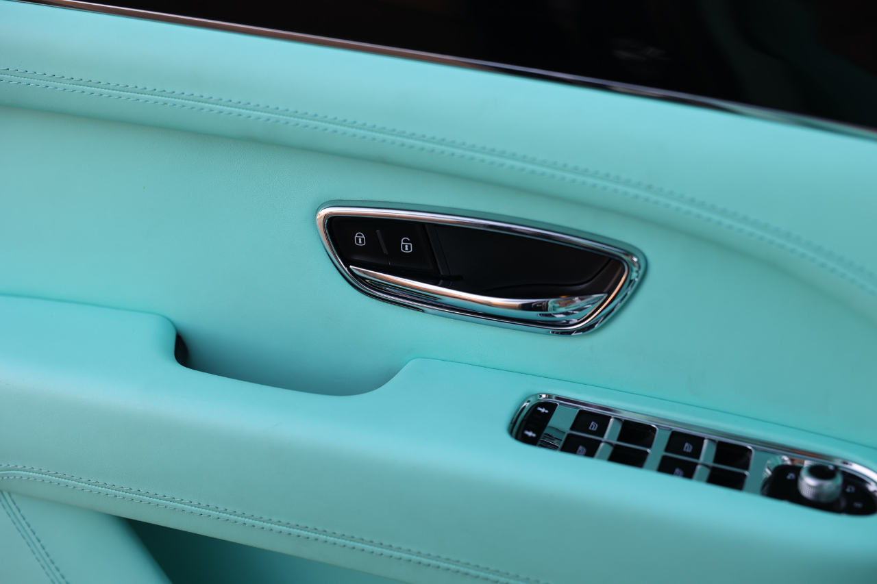 Bentley Bentayga V8 AWD 2021