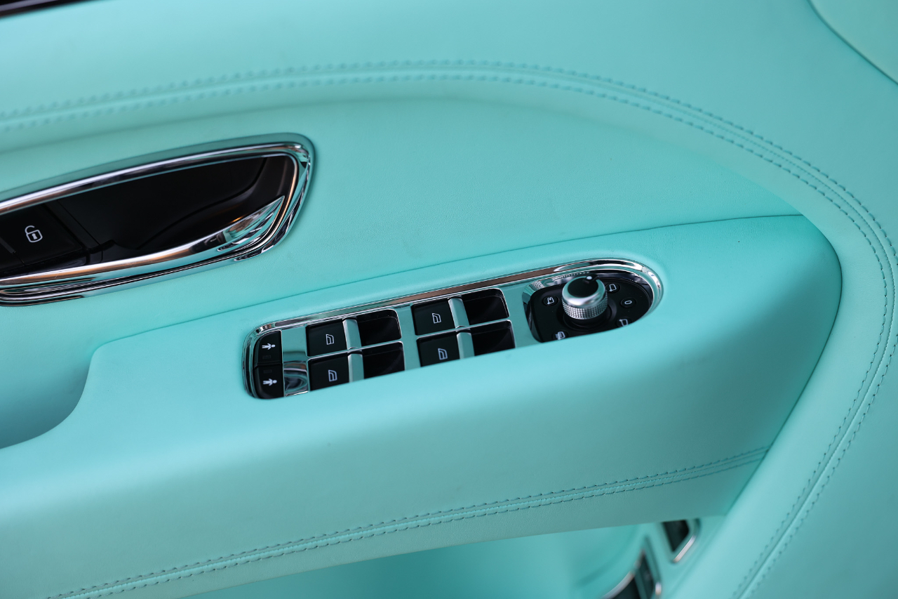 Bentley Bentayga V8 AWD 2021