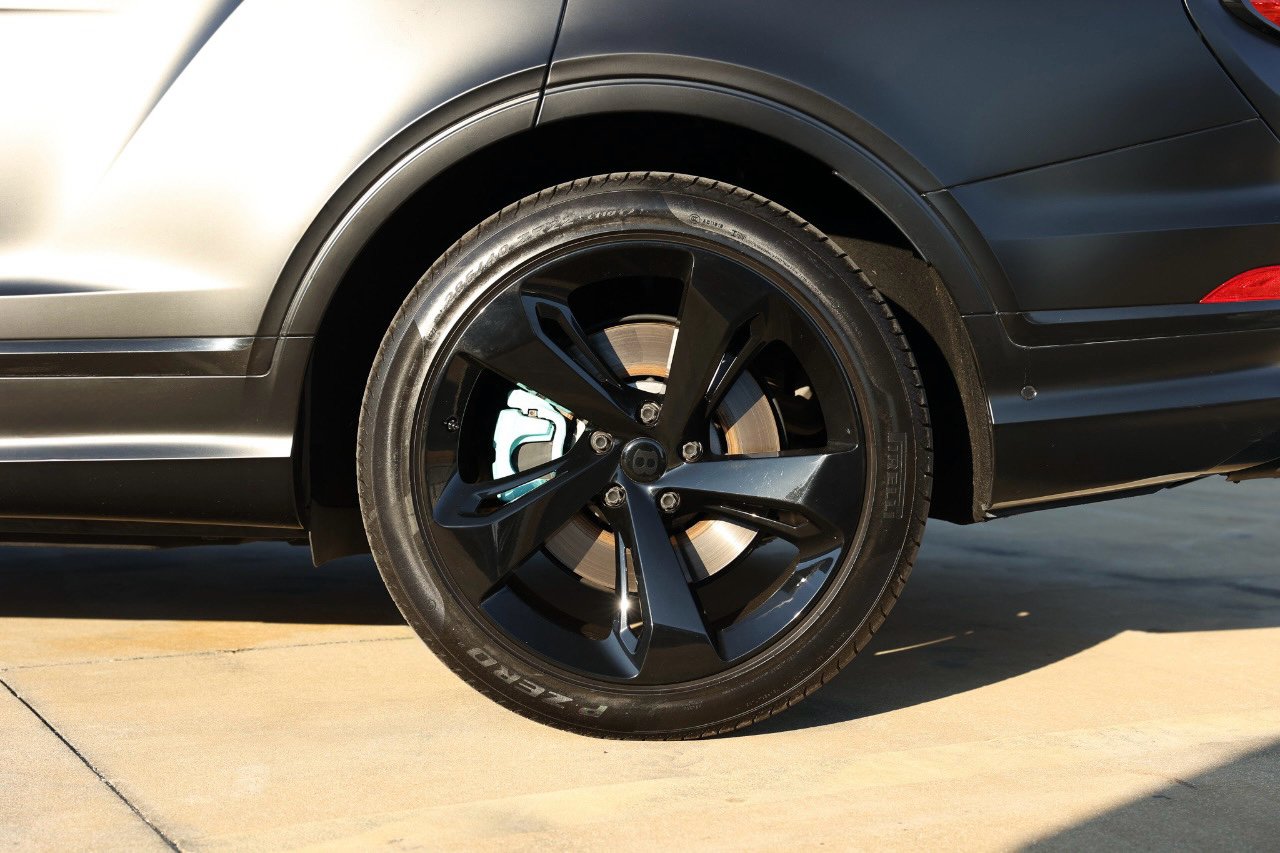 Bentley Bentayga V8 AWD 2021