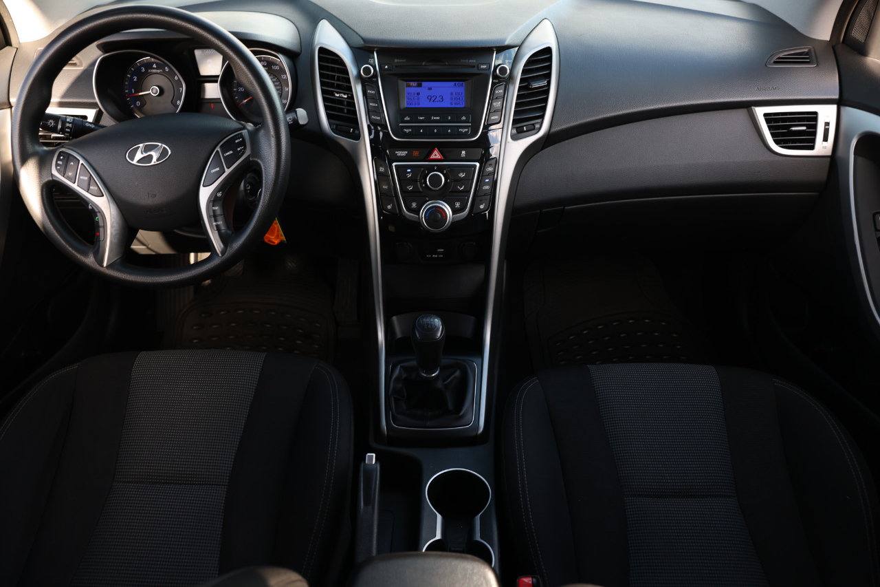 Hyundai Elantra GT  2016