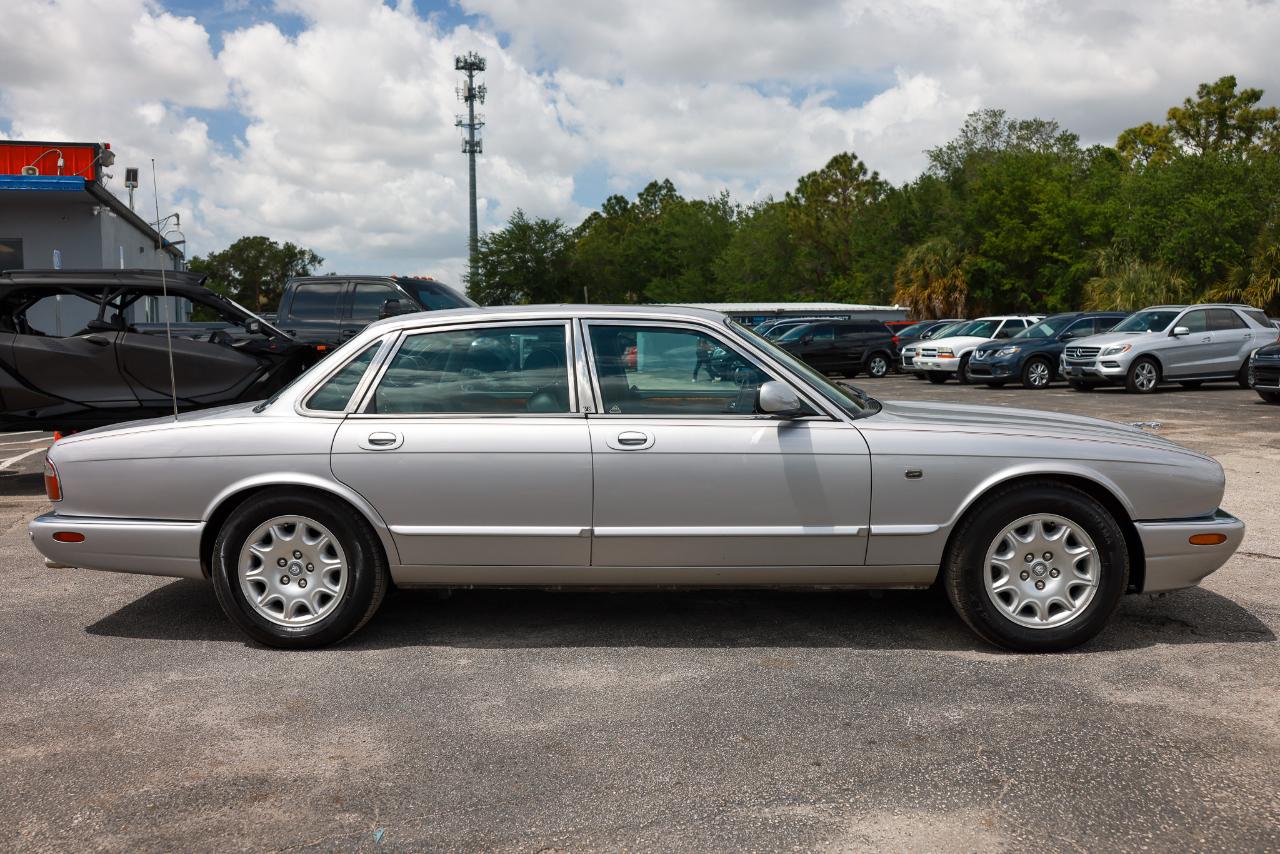 Jaguar XJ Series  2002