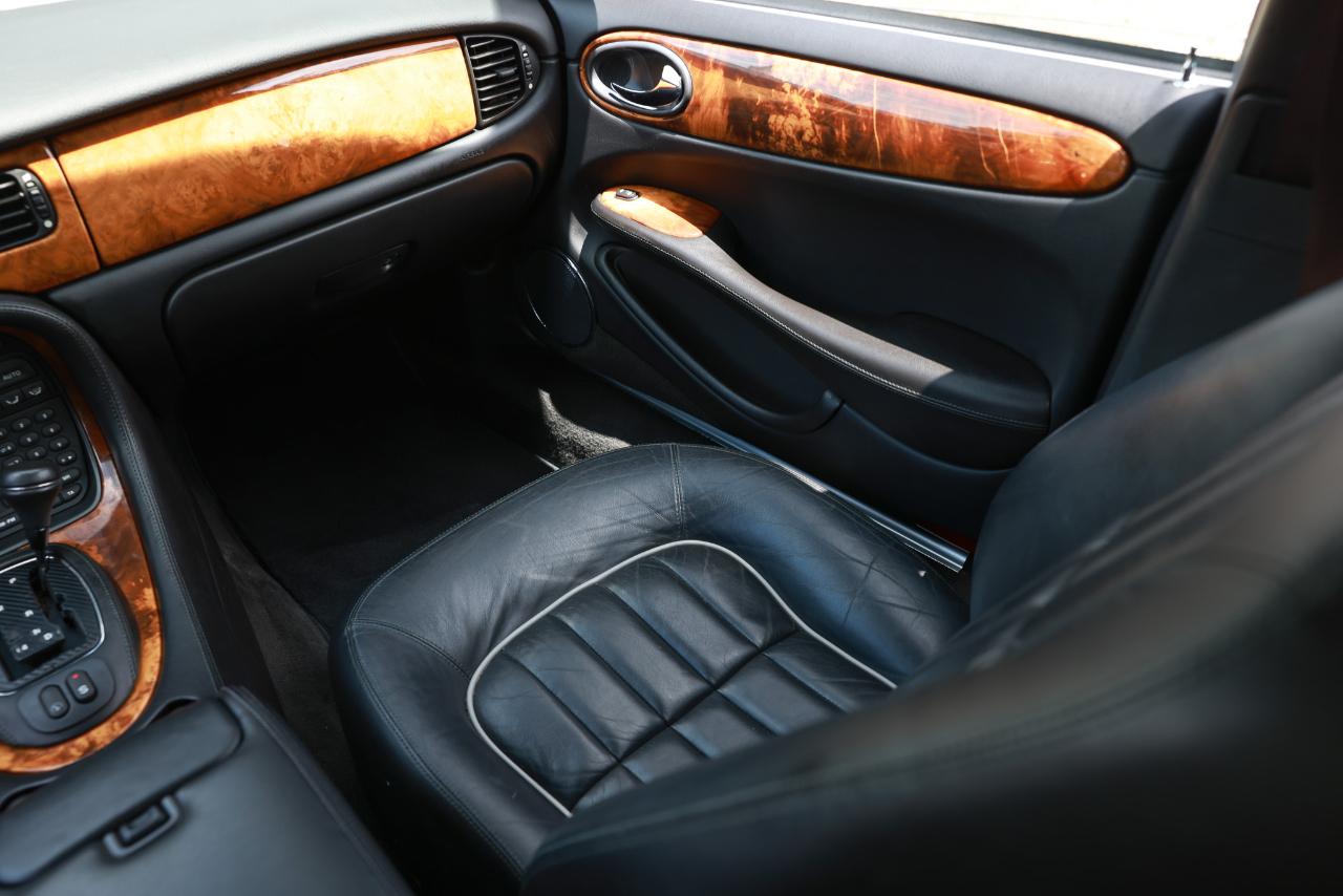 Jaguar XJ Series  2002