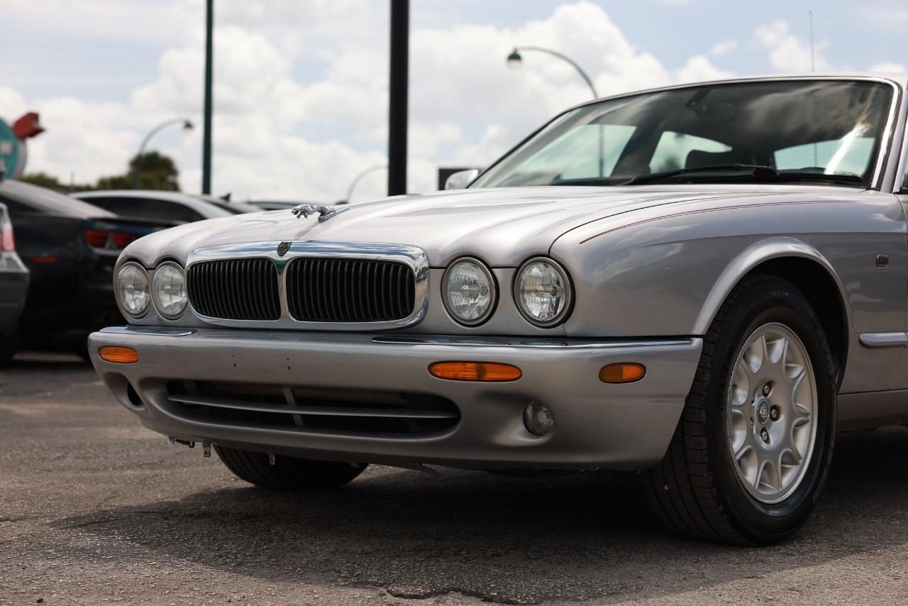 Jaguar XJ Series  2002