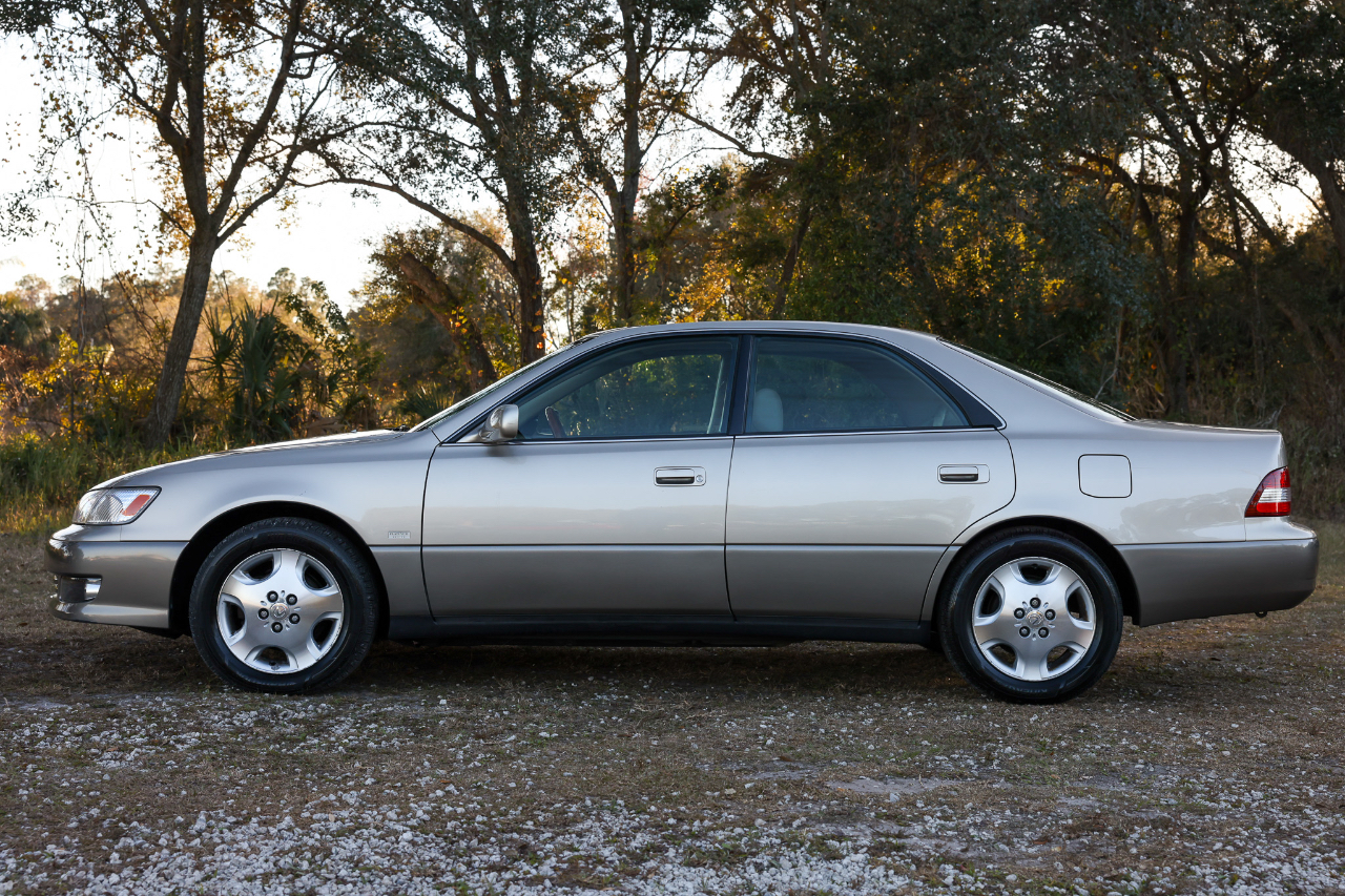 Lexus ES 300  2000