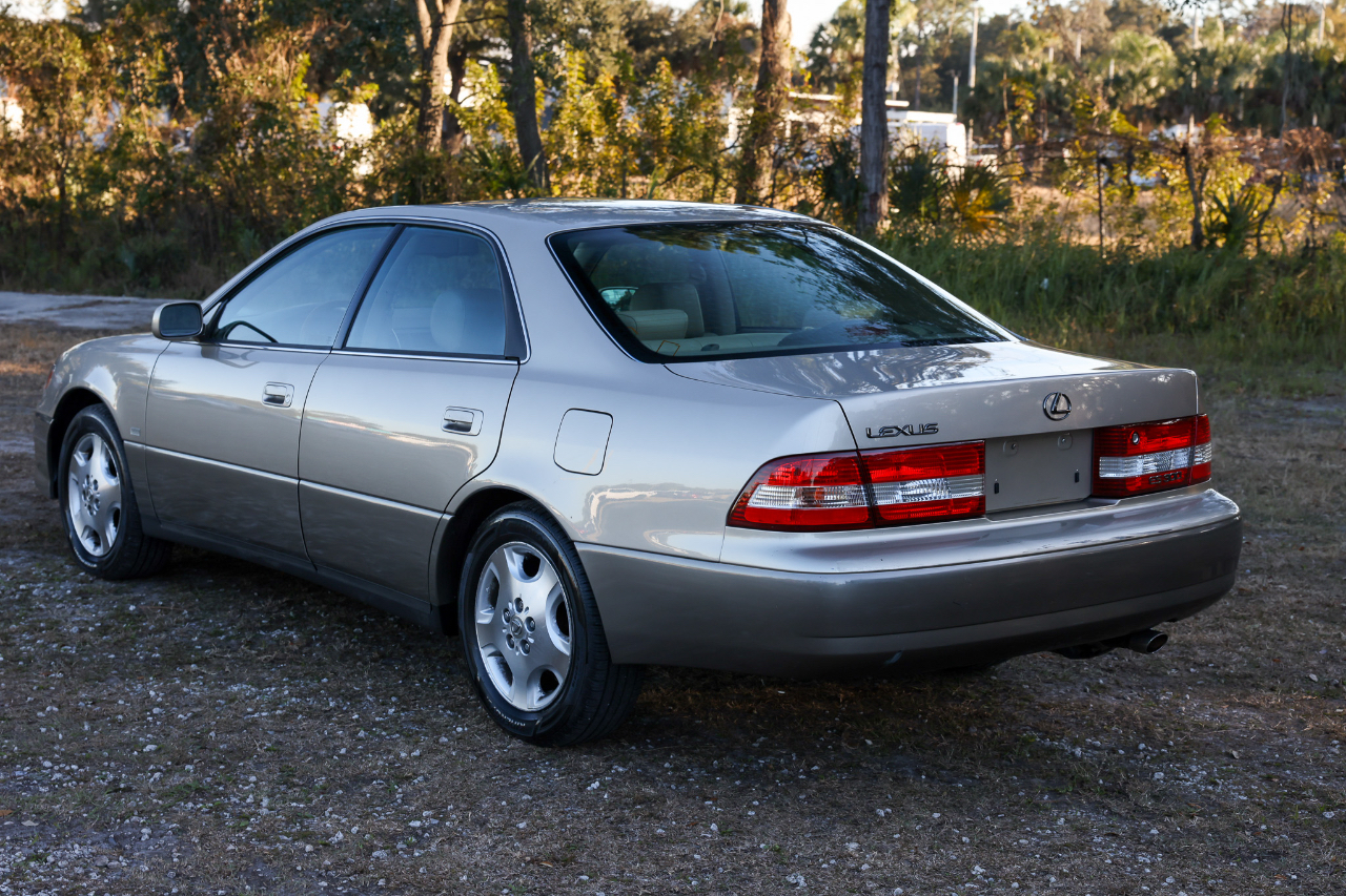 Lexus ES 300  2000