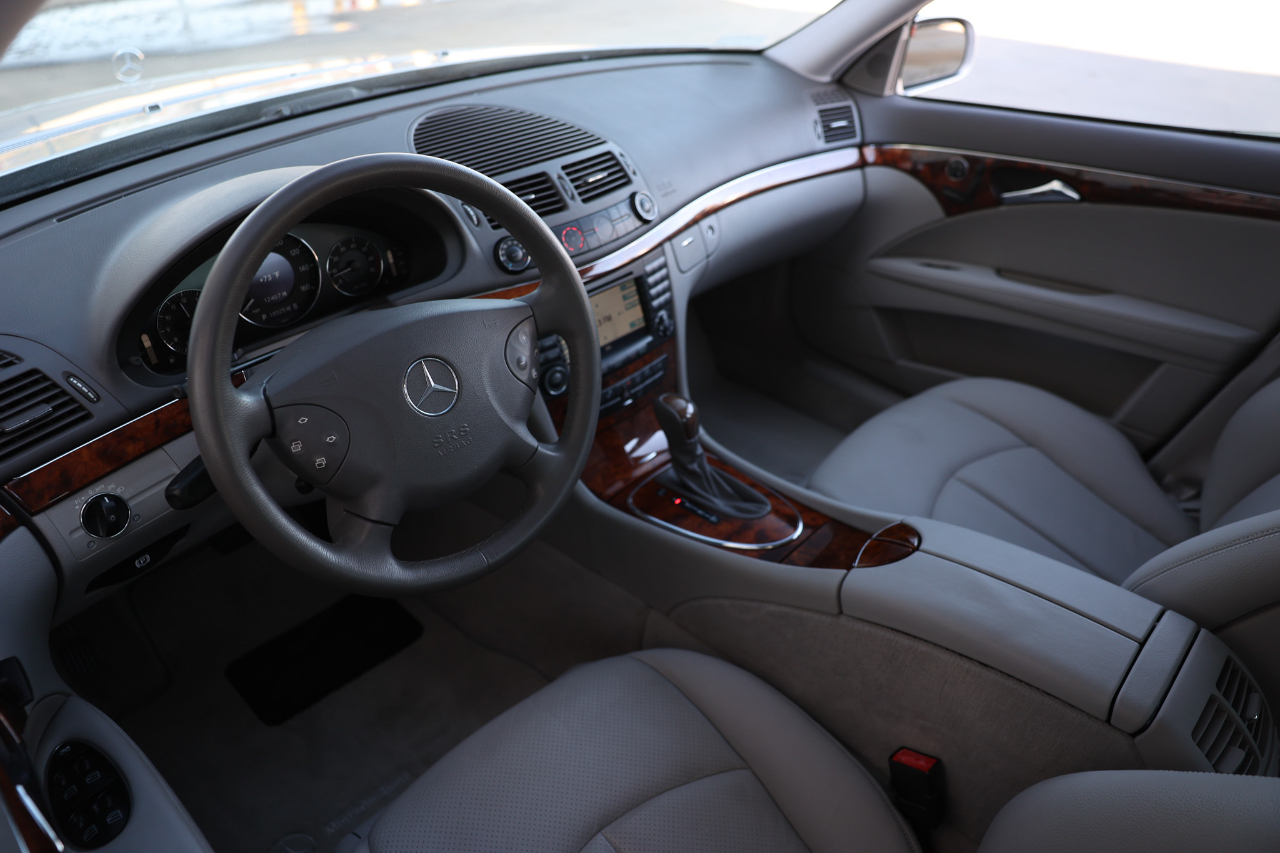 Mercedes-Benz E-Class  2004