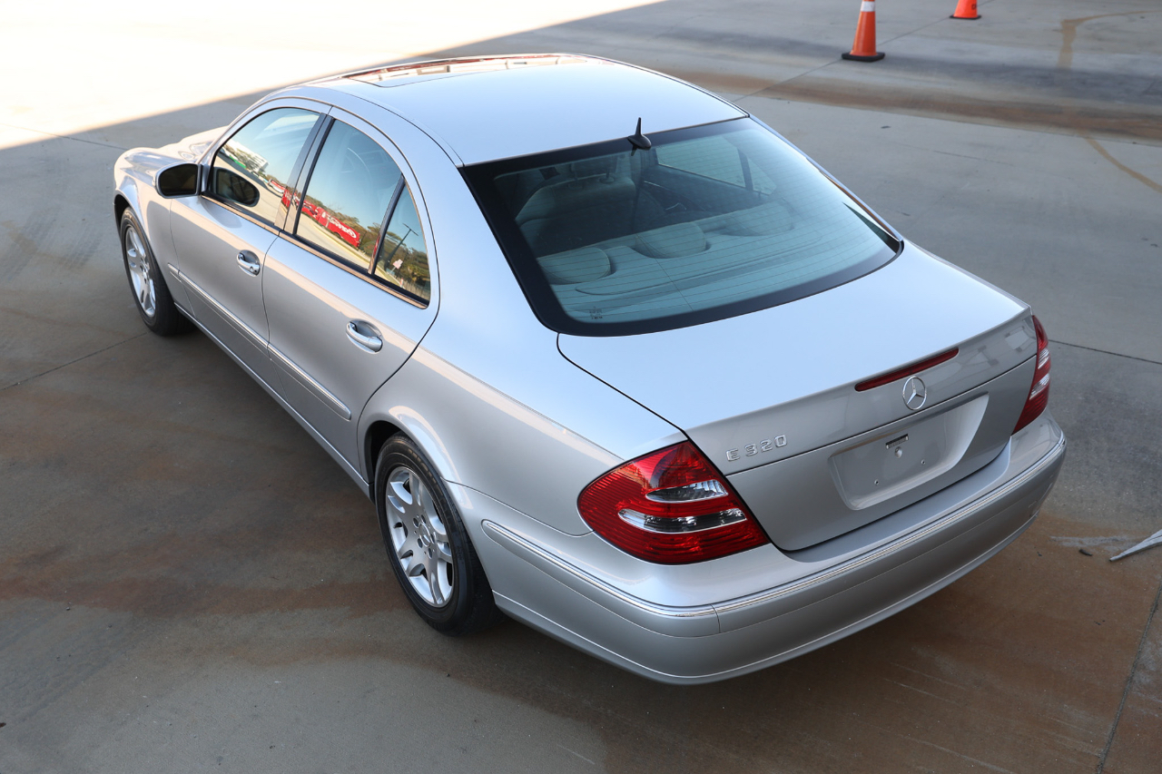 Mercedes-Benz E-Class  2004