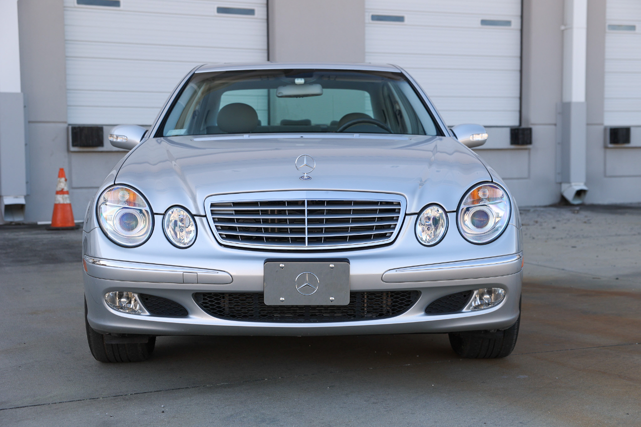 Mercedes-Benz E-Class  2004