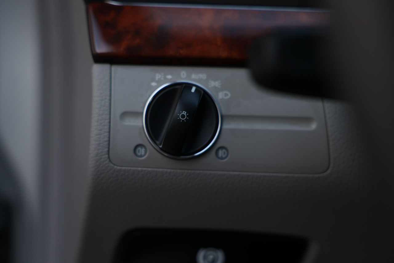 Mercedes-Benz E-Class  2004