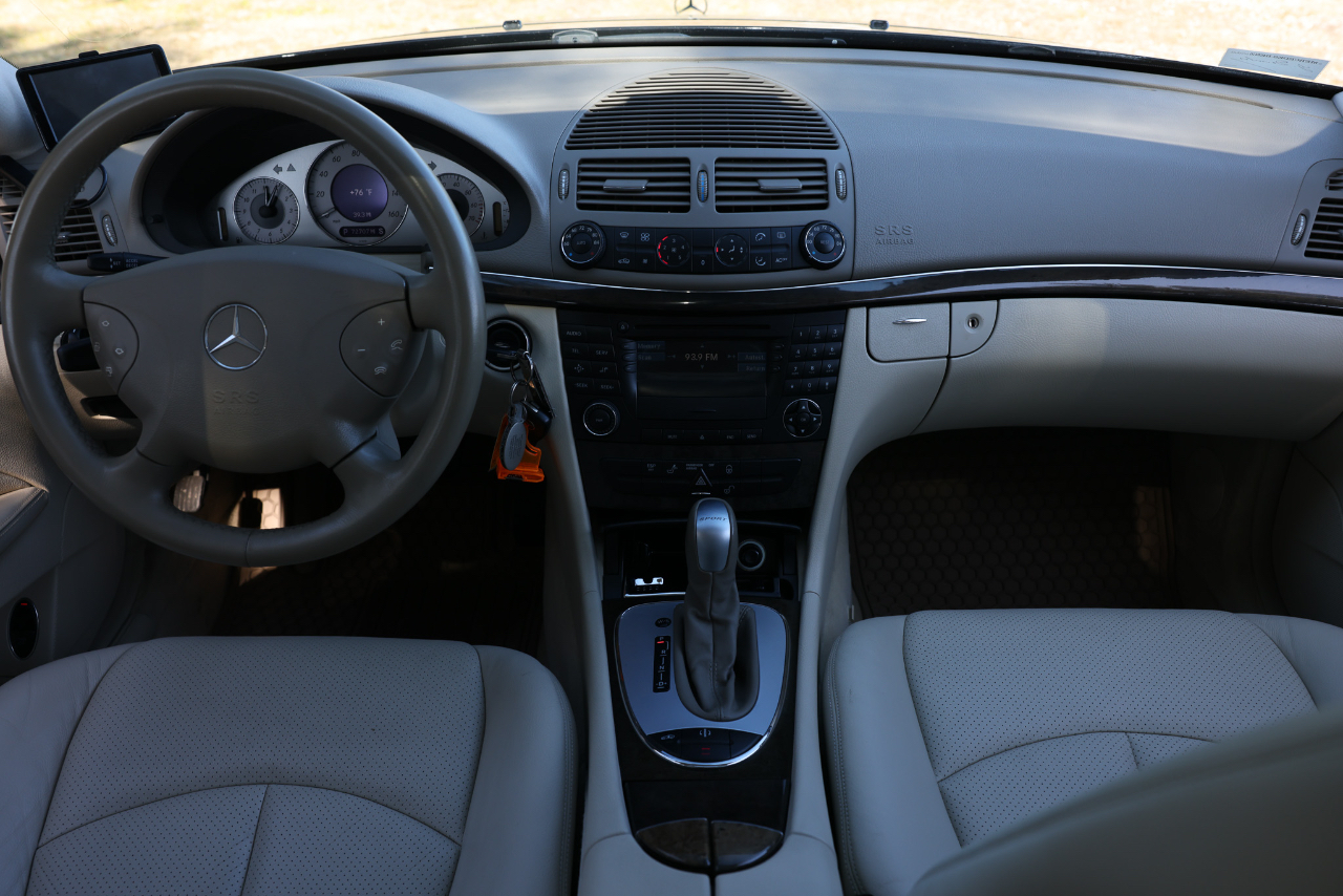 Mercedes-Benz E-Class  2003