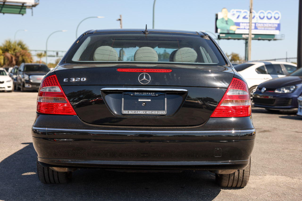 Mercedes-Benz E-Class  2003