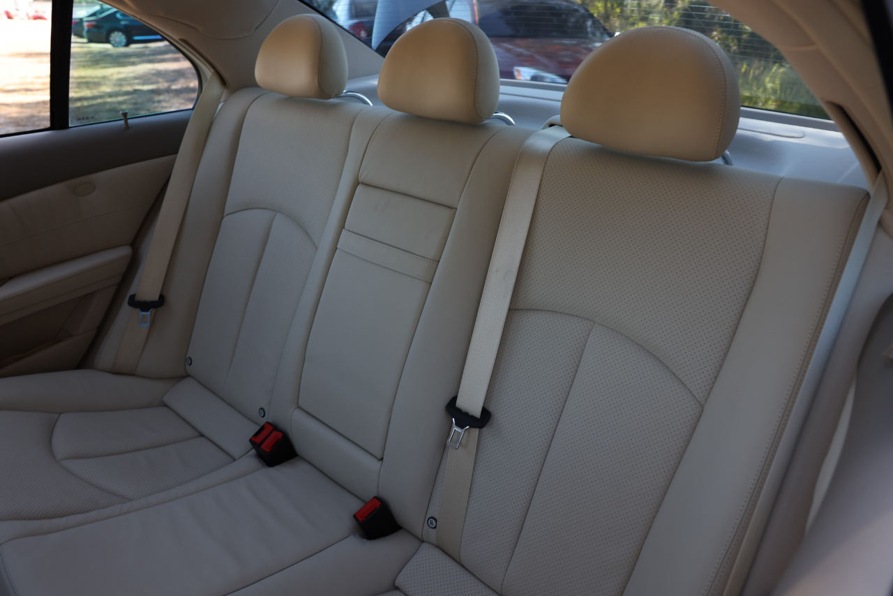 Mercedes-Benz E-Class  2003