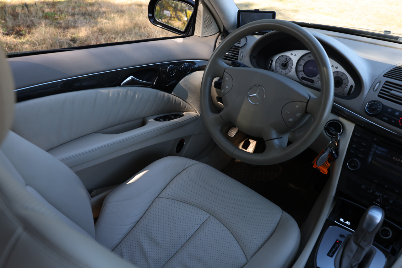 Mercedes-Benz E-Class  2003