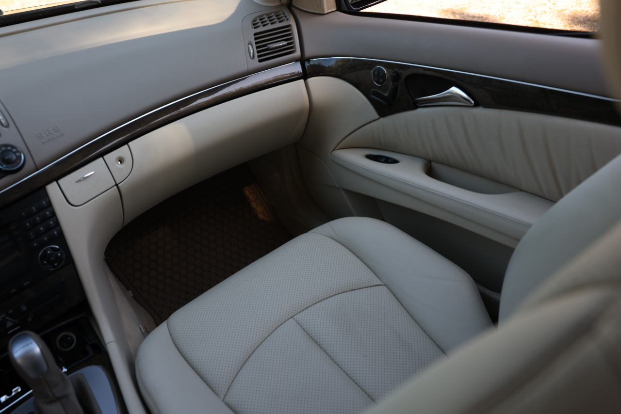 Mercedes-Benz E-Class  2003