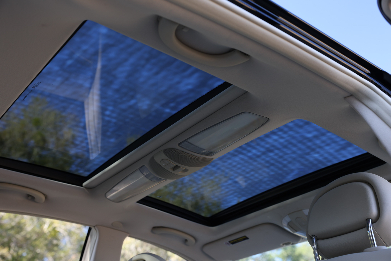 Mercedes-Benz E-Class  2003