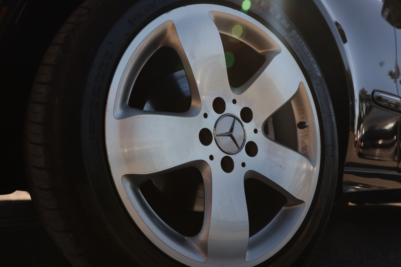 Mercedes-Benz E-Class  2003