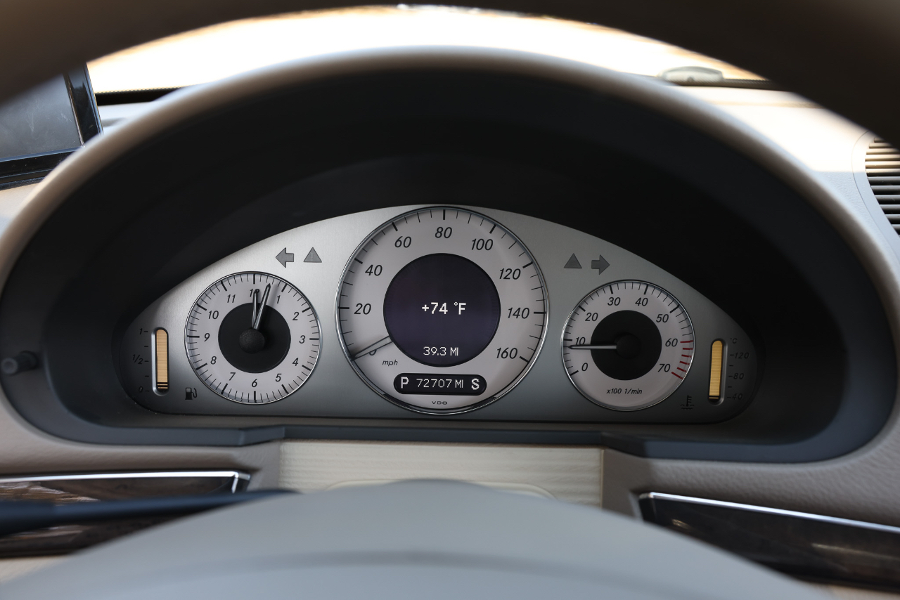 Mercedes-Benz E-Class  2003