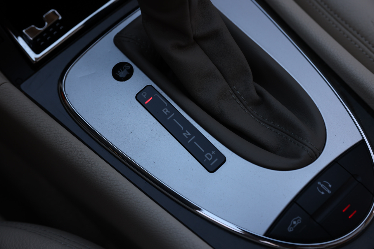 Mercedes-Benz E-Class  2003