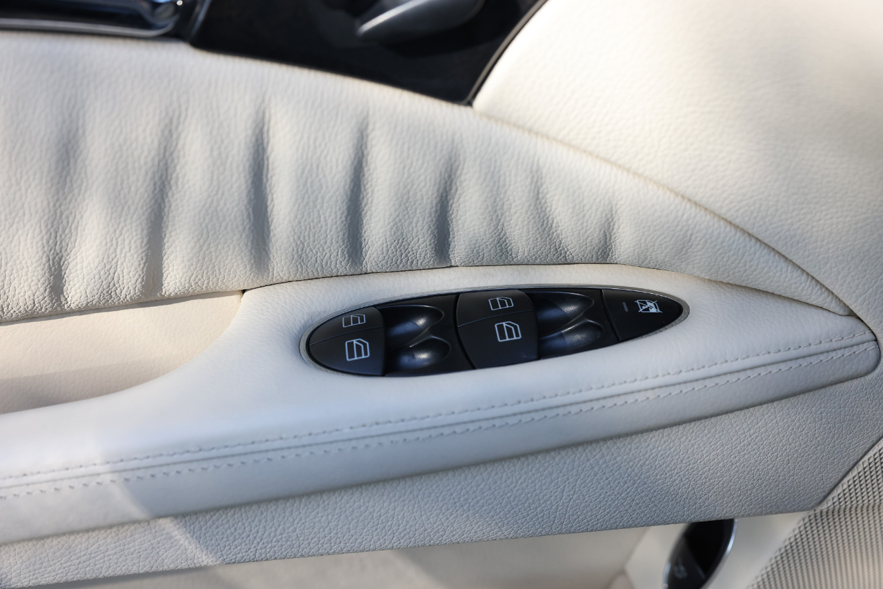 Mercedes-Benz E-Class  2003