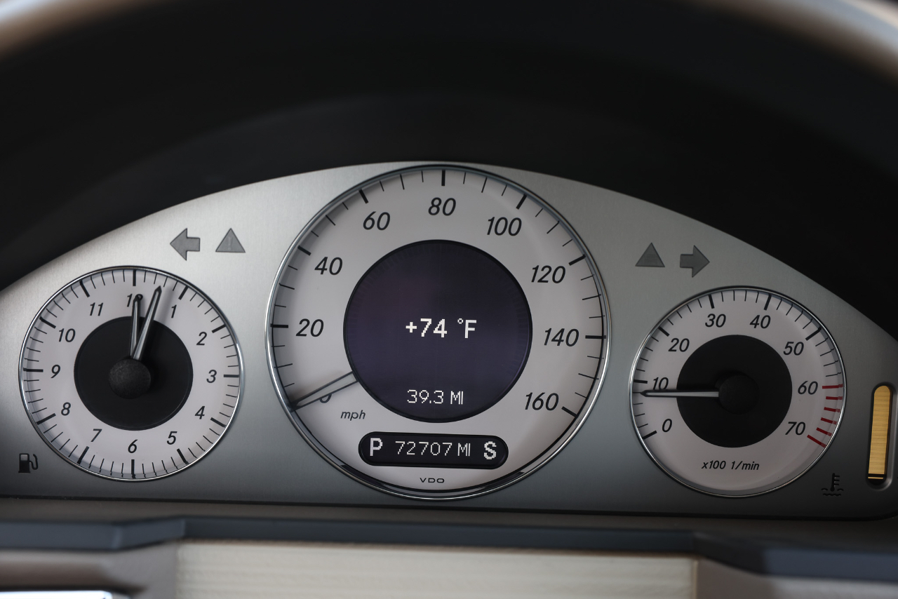 Mercedes-Benz E-Class  2003