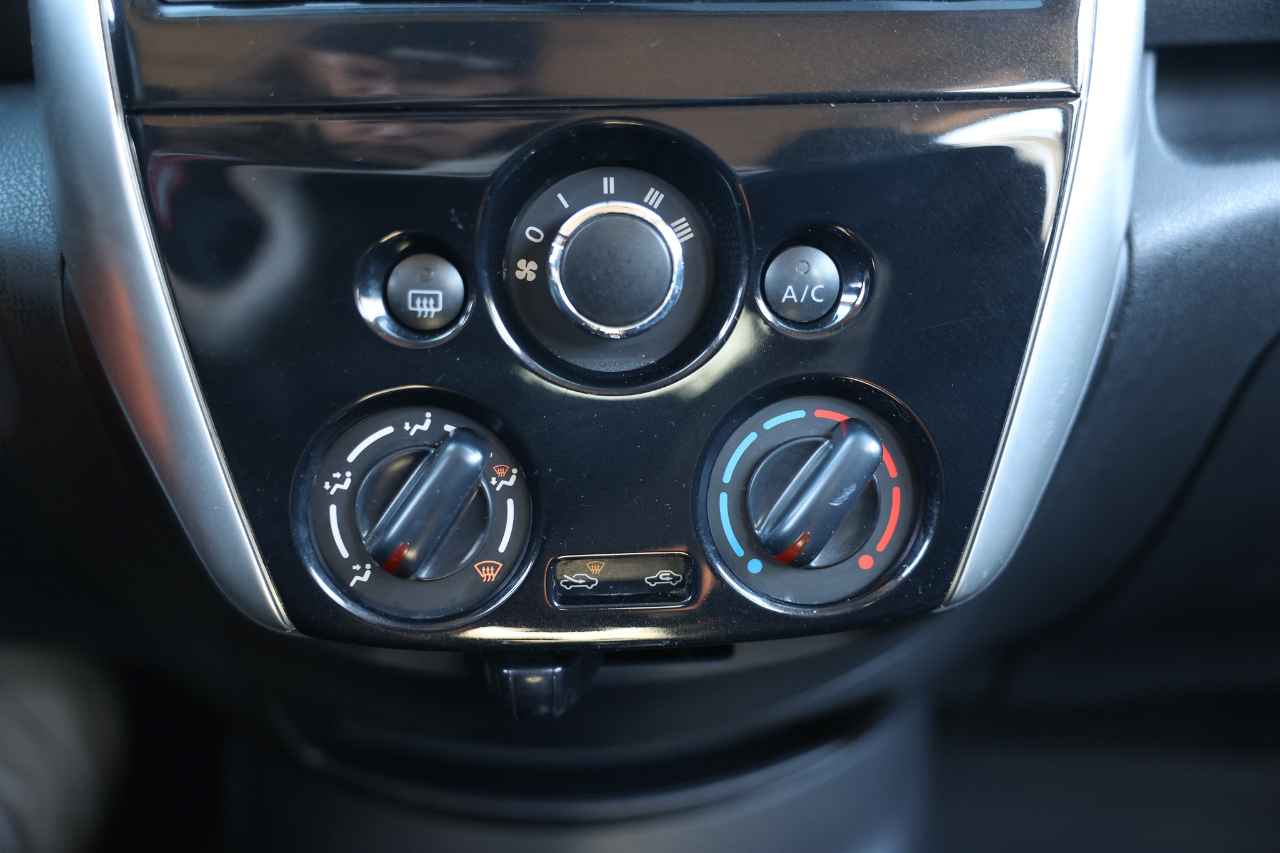 Nissan Versa Note  2016