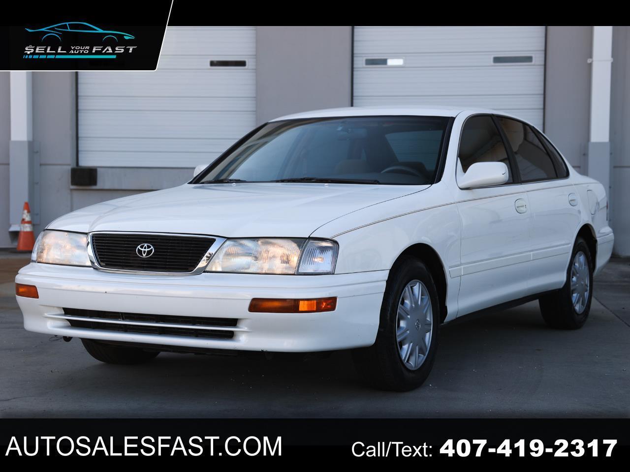 1996 Toyota Avalon 4 Dr XL Sedan