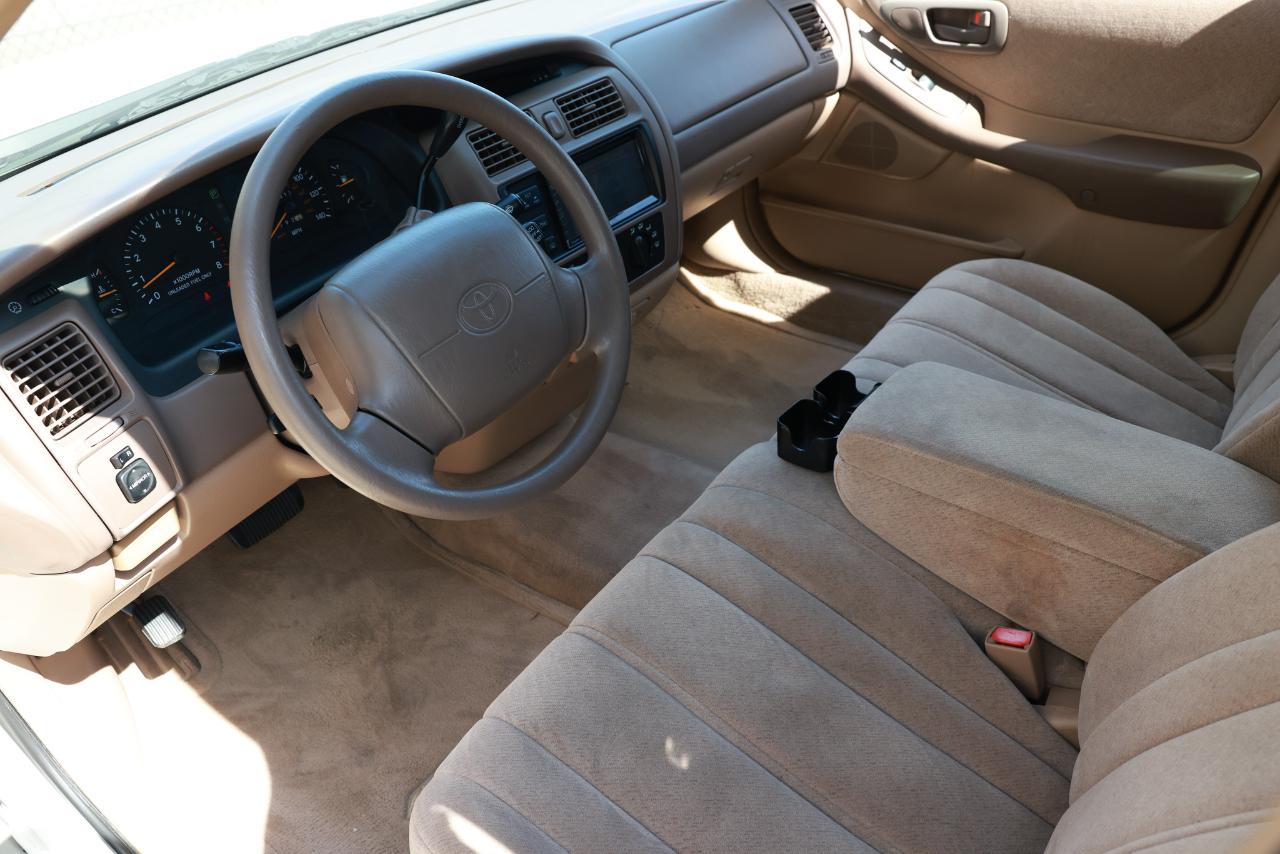Toyota Avalon  1996