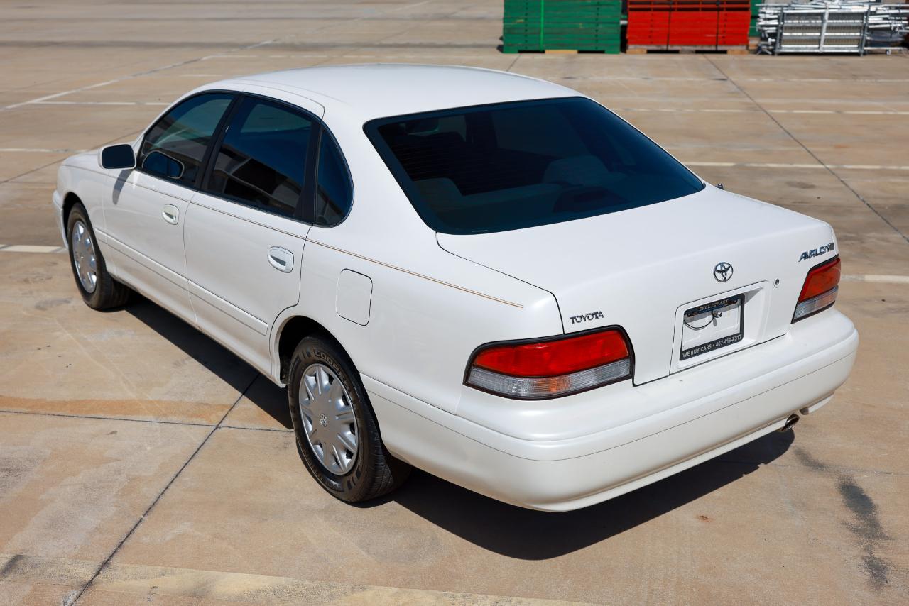 Toyota Avalon  1996