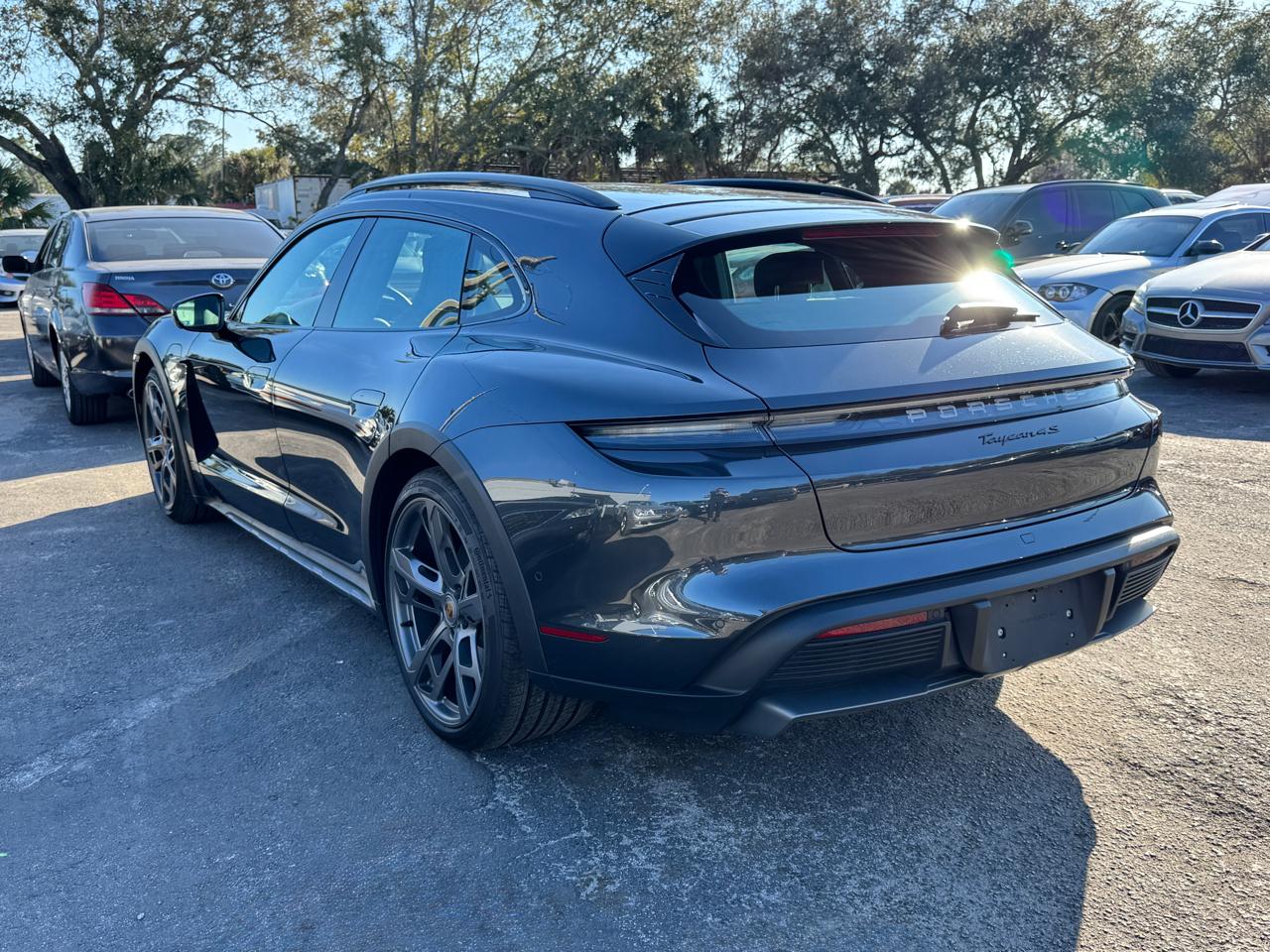 Porsche Taycan 4S Cross Turismo AWD 2023