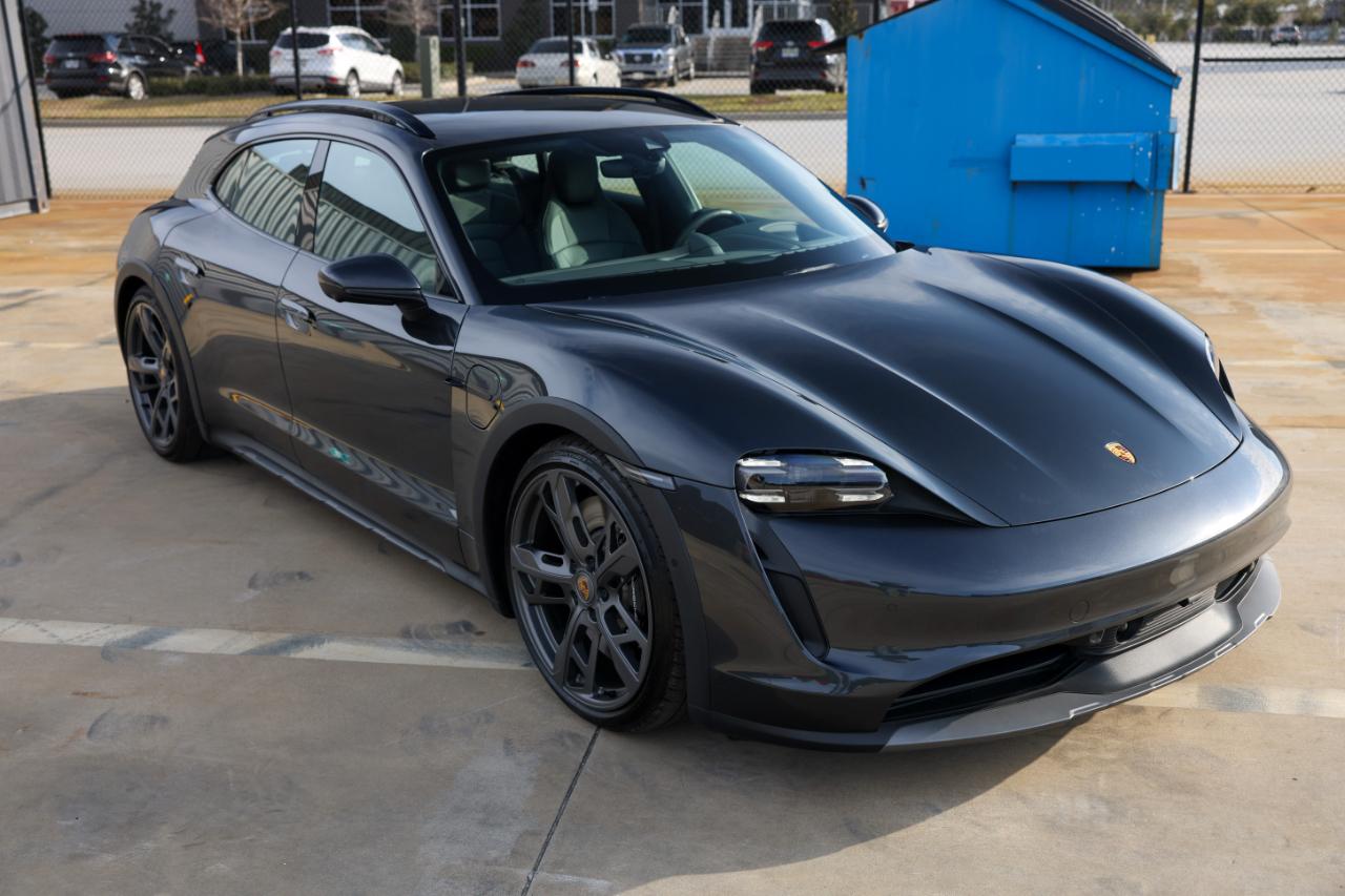 Porsche Taycan  2023