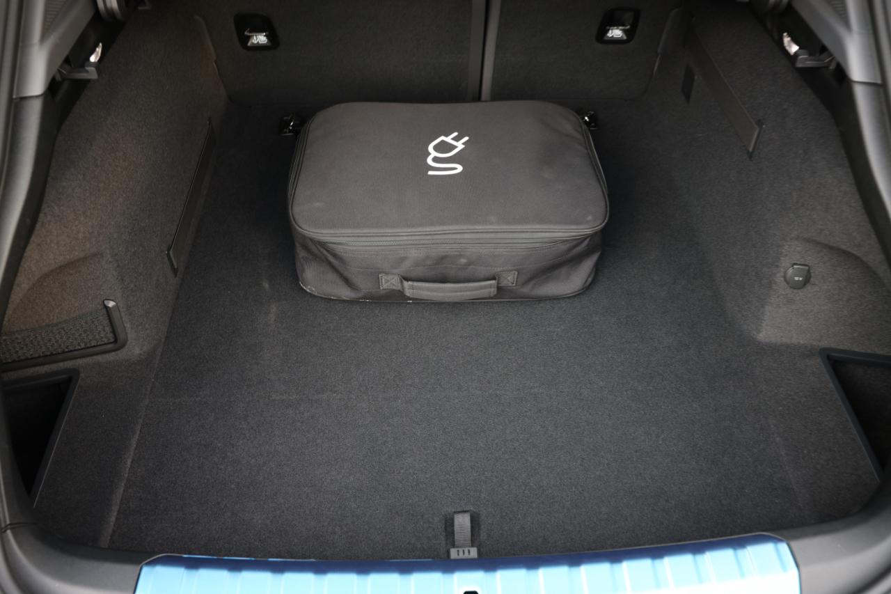 Porsche Taycan  2023